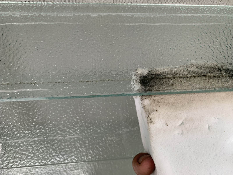 3回建ての建物で外からは清掃が困難なので窓ガラスもきれいにしました。