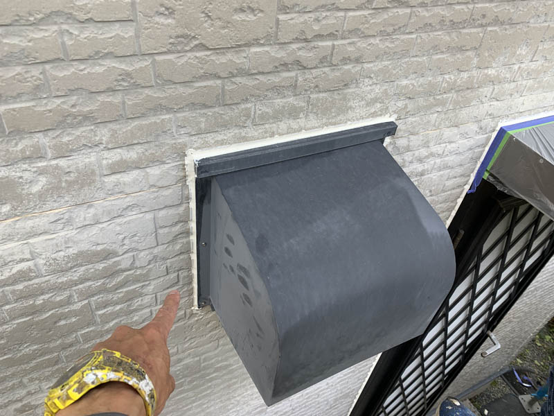 フードまわりもコーキングをしました。