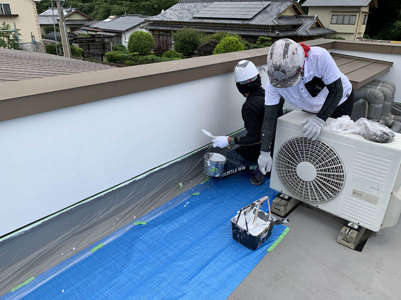 外壁塗料は超低汚染リファイン　フッ素になります。