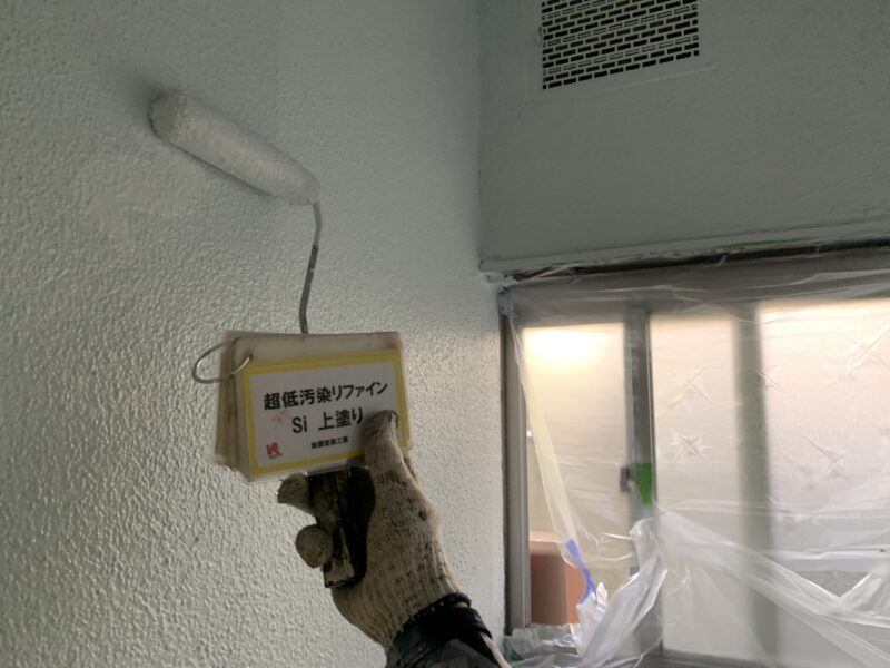 上塗り状況です。