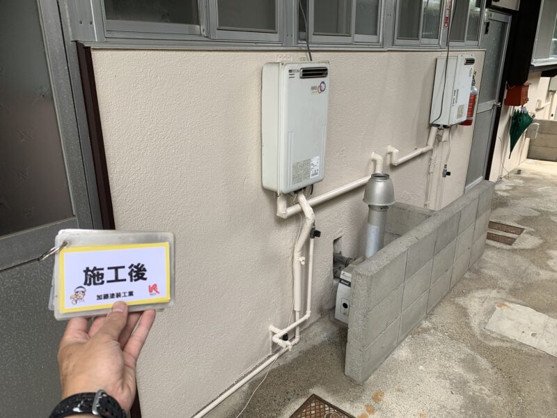外壁は塗膜をしっかりとつけていますのでこれでもう大丈夫です。