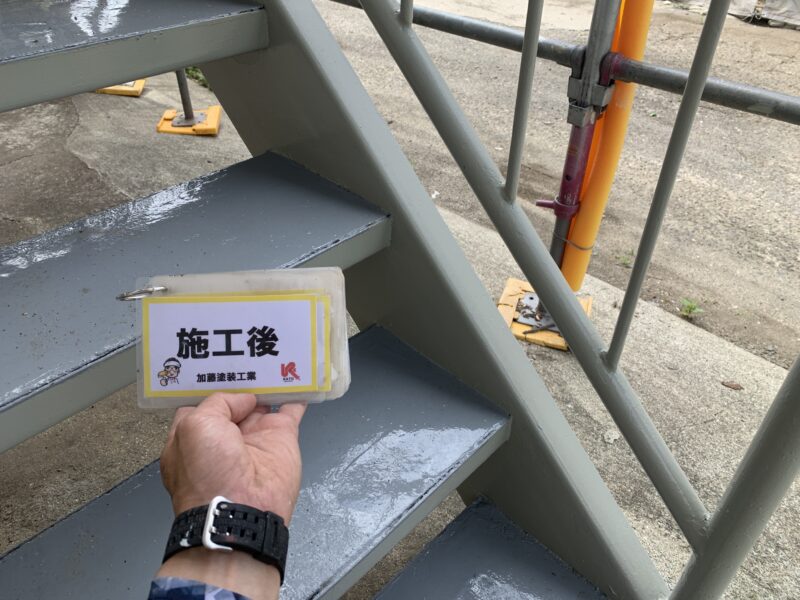 階段も綺麗になりました。