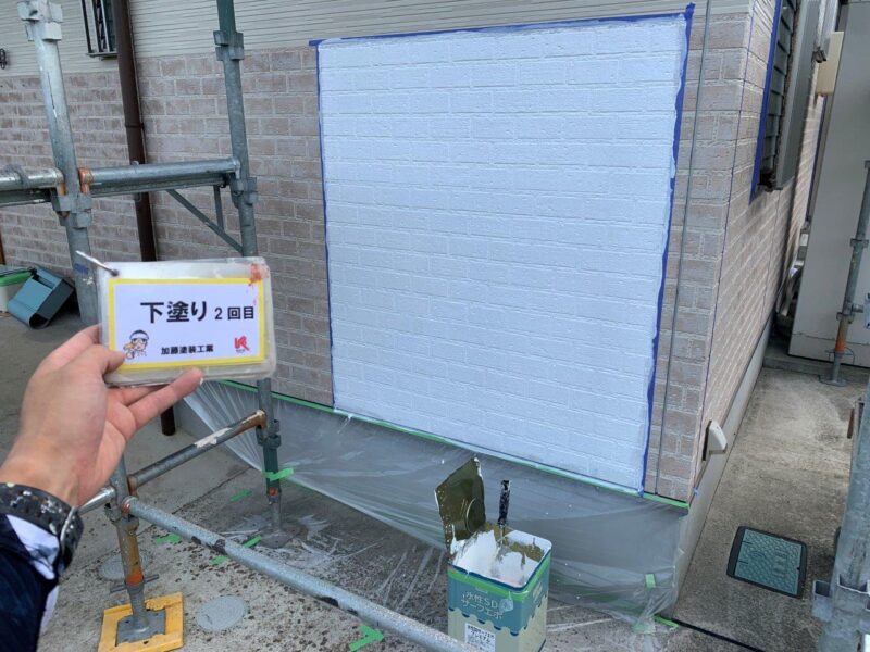 試し塗りをします。下塗り2回目　塗装後。