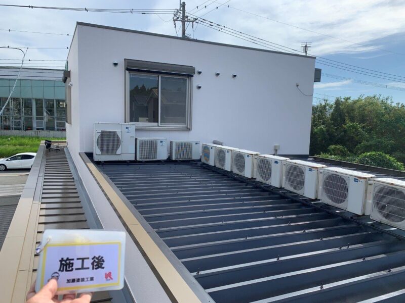 施工後のお写真です。セルフクリーニング作用のある塗料なので雨だれ汚れの発生を抑えます。