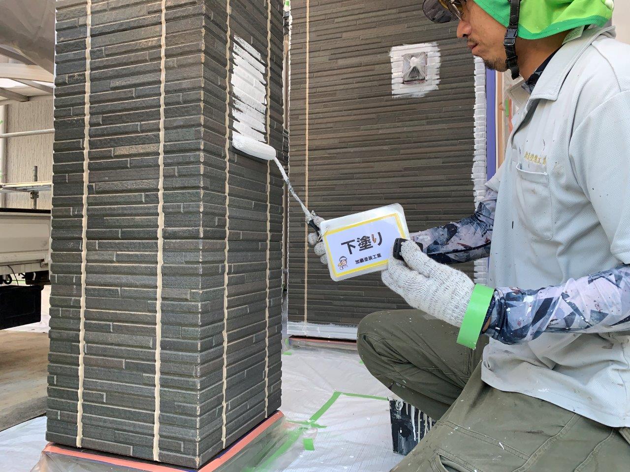 N様邸、難付着サイディングボード　下塗り　軒天塗装