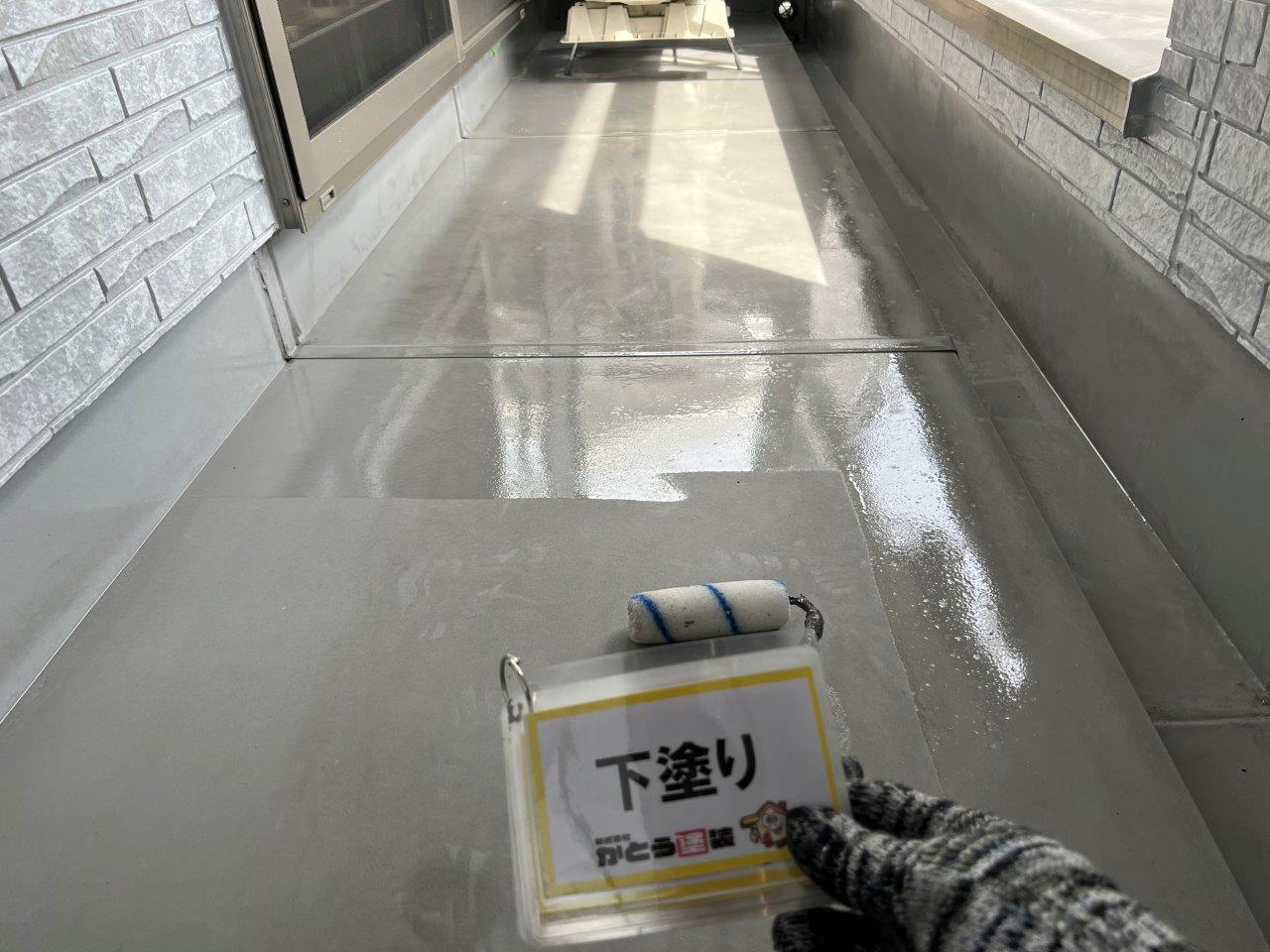 菊陽町Y様邸　外壁塗装工事　防水塗装下塗りをしました。