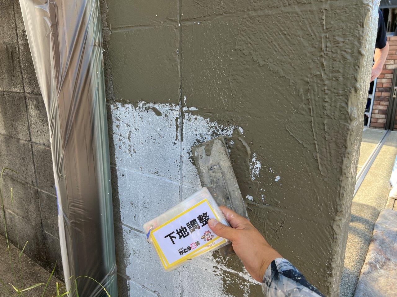菊池市A様邸　外壁塗装　軒天塗装、塀の下地調整をしました。