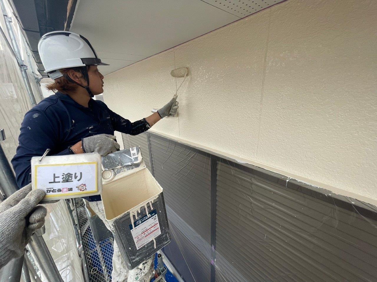 熊本市外壁塗装　弓削Y様邸　外壁塗装　中塗りをしました。