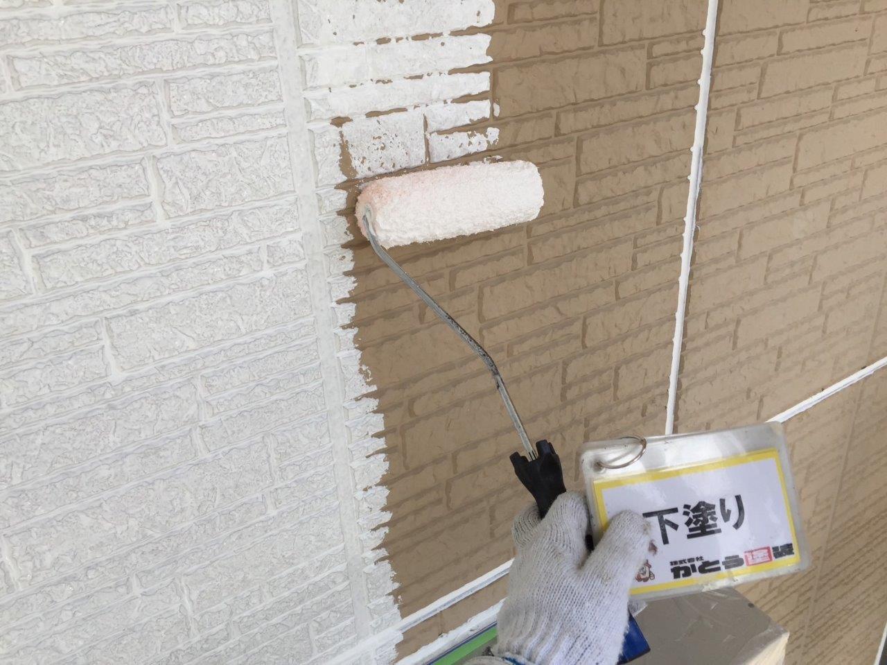 玉名市N様邸ダイワハウス外壁塗装　下塗りをおこないました。