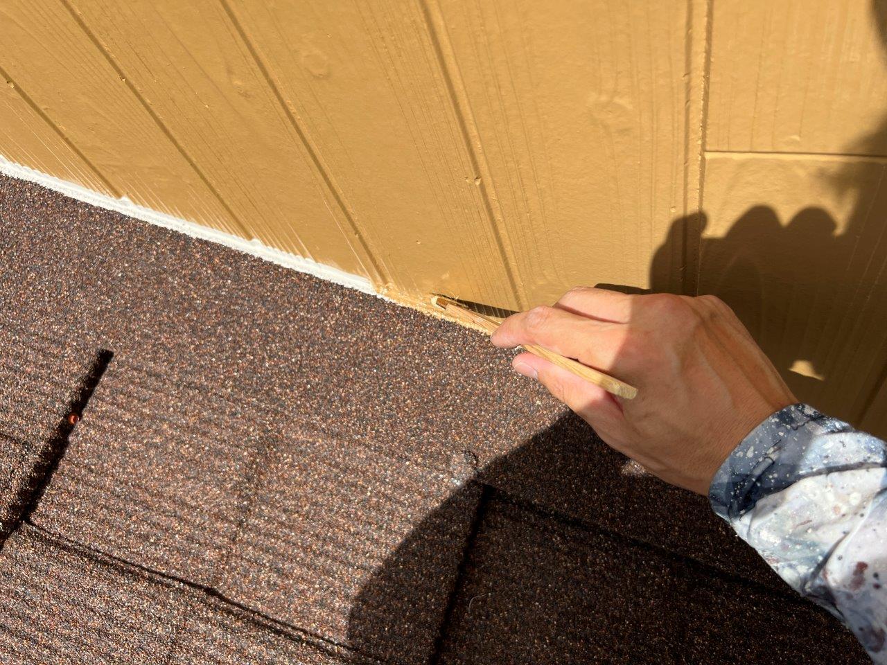 熊本市で石付板金のセネターで屋根カバー工法が完了しました。
