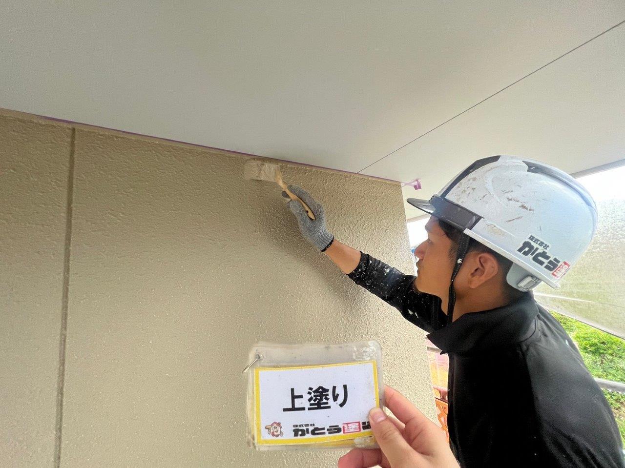 熊本市北区植木町S様邸外壁塗装，外壁塗装の中塗り　上塗りをおこないました。