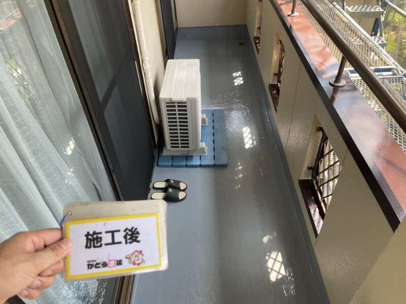 落ち着いたグレーで仕上げました。