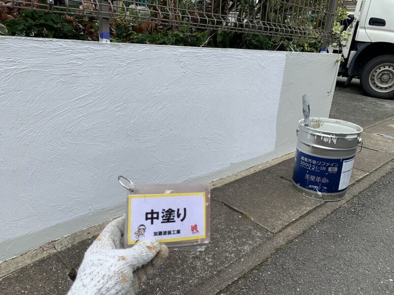 中塗りの様子です。