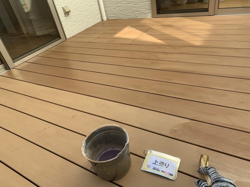 ウッドデッキ塗装をできる限り高品質に仕上げるために、適切な乾燥時間を確保し作業します。