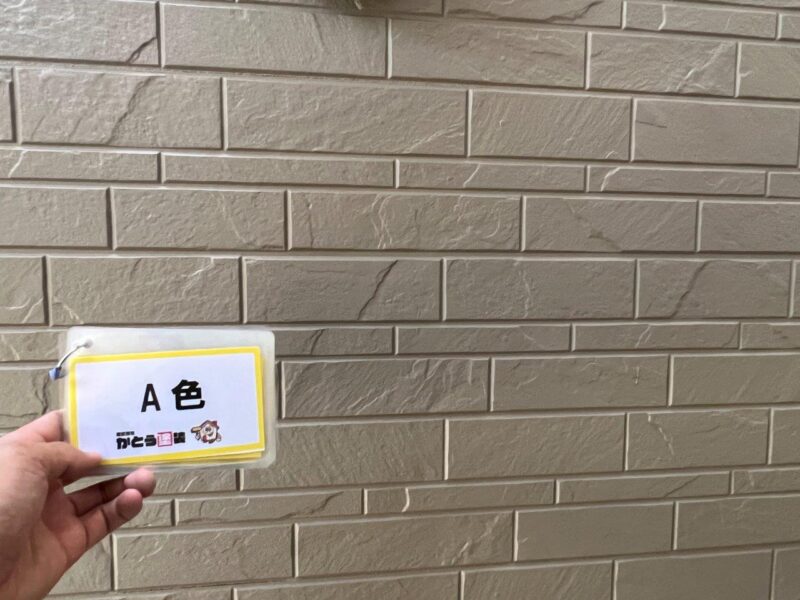 中塗りA色はこちらに決まりました。