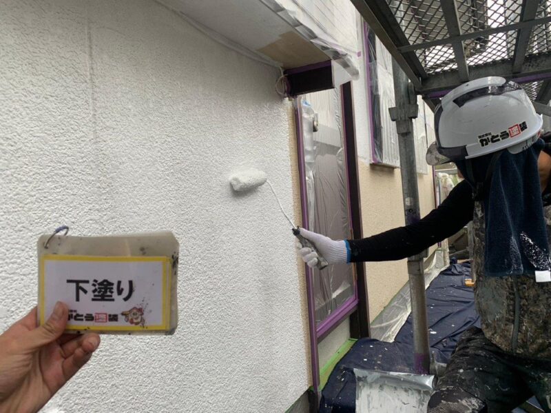 粘度を高くし、しっかりと塗料をのせていきます。