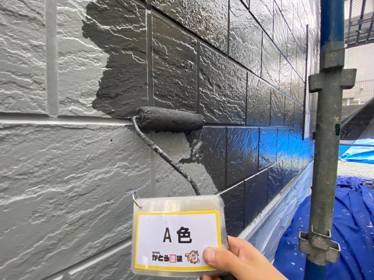 熊本市龍田Y様邸外壁塗装，WB多彩模様仕上げ工法のA色を塗装しました。