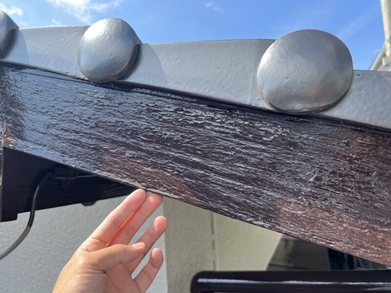 木部のお写真です。<br />家全体と調和のとれたカラーで、落ち着きのある仕上がりです。