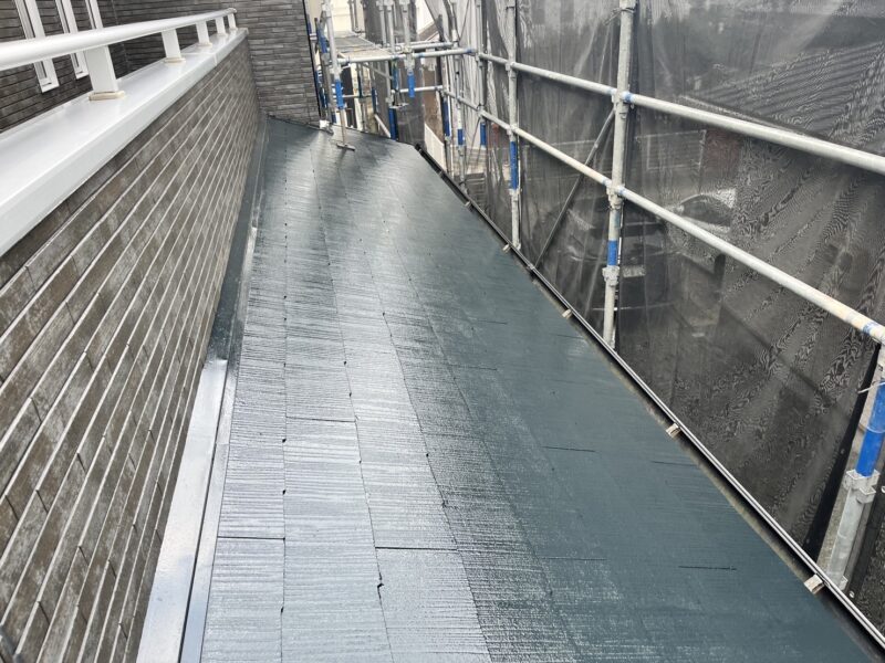 施工後の屋根のお写真です。<br />普段見えずらい箇所でも手を抜くことなく、丁寧に仕上げます。