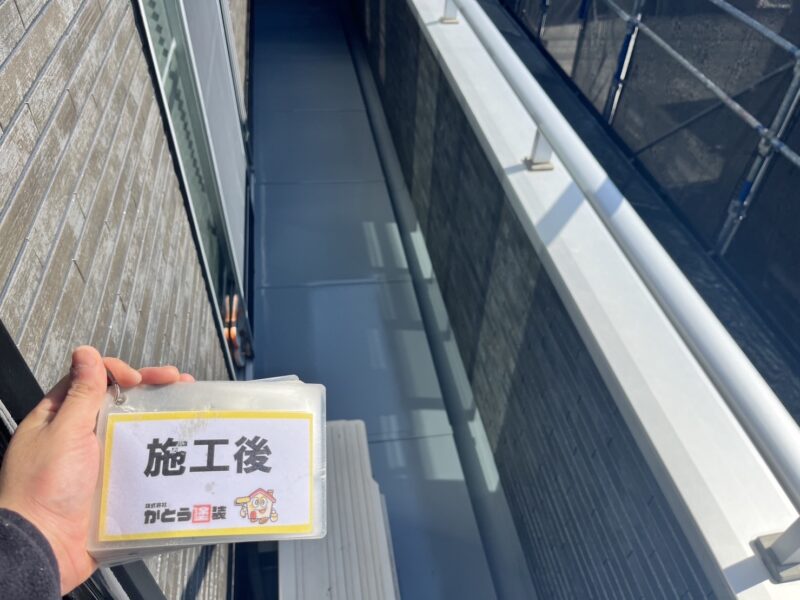 施工後のバルコニーのお写真です。<br />防水塗装を施して撥水効果もバッチリです。