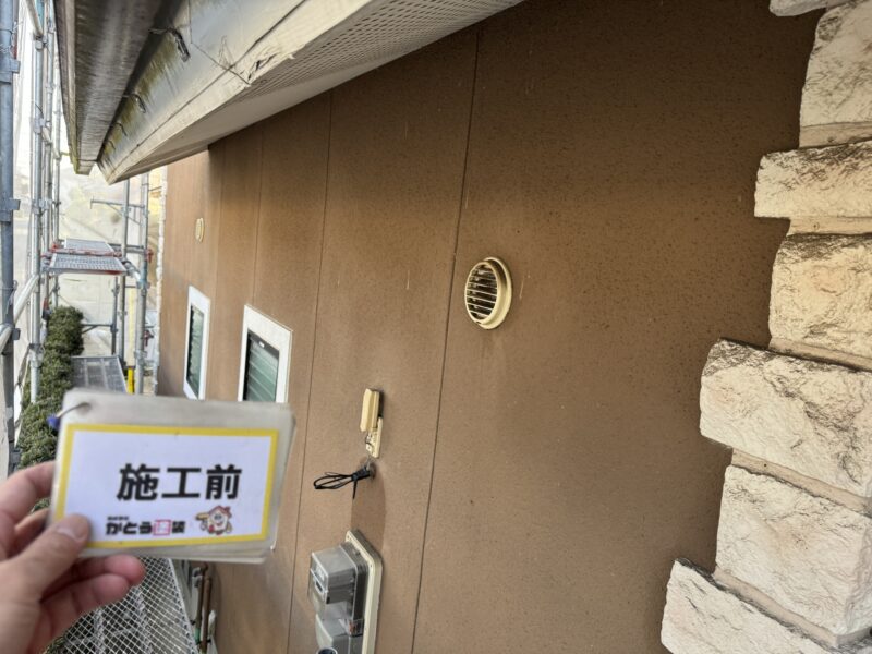 施工前の外壁のお写真です。