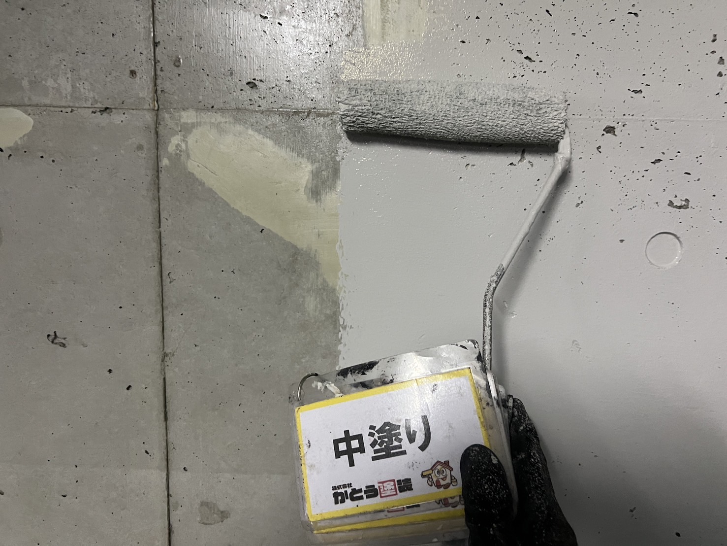 熊本市中央区マンション塗装，ひび割れ補修後に塗装をおこないました