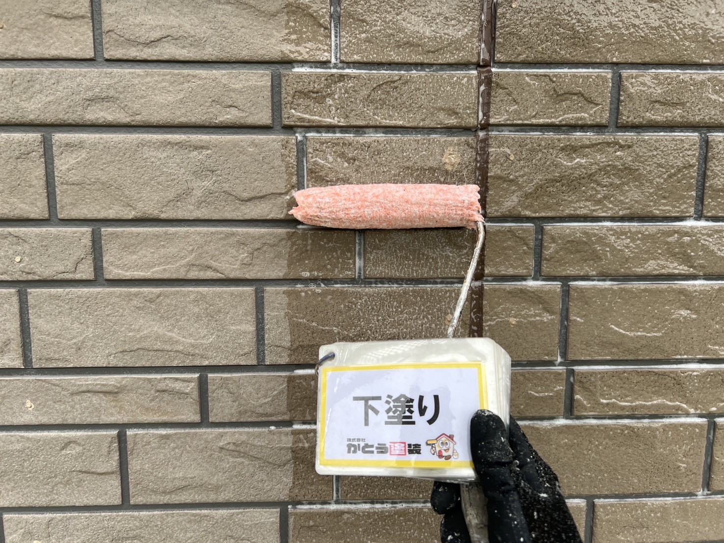 合志市F様邸外壁塗装，外壁の下塗りをおこないました