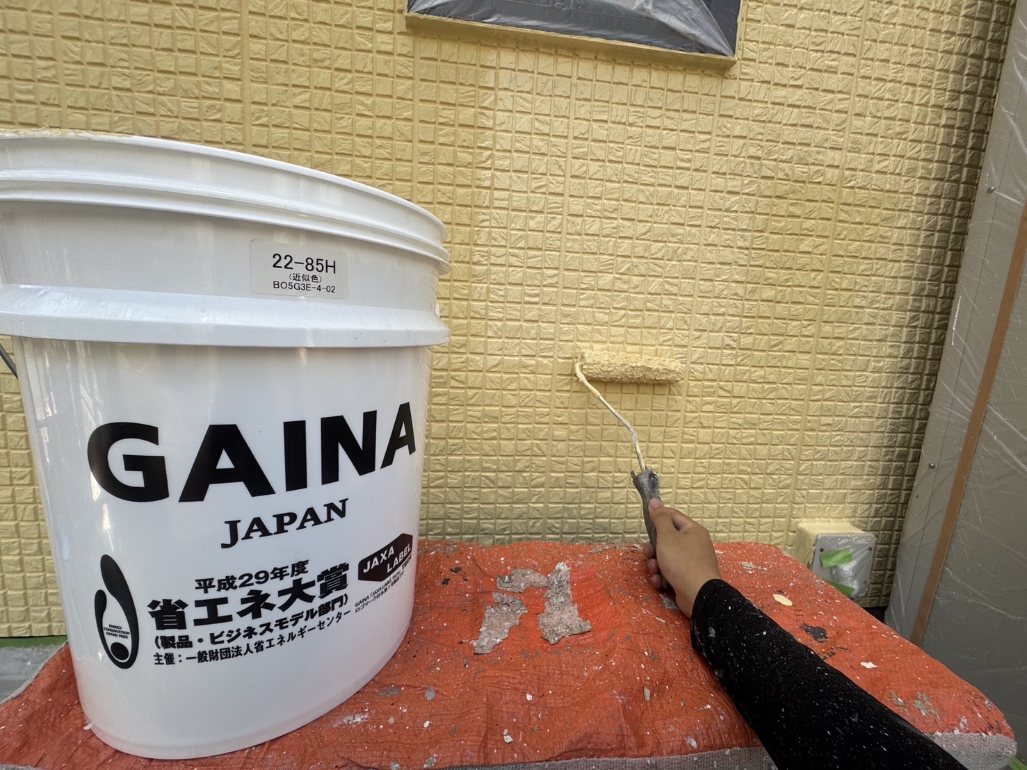 合志市I様邸は断熱塗料ガイナでJAXAが開発したロケット技術を利用した塗料を使用しています