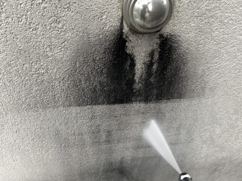 洗浄しているところから、綺麗になっているのが分かります。