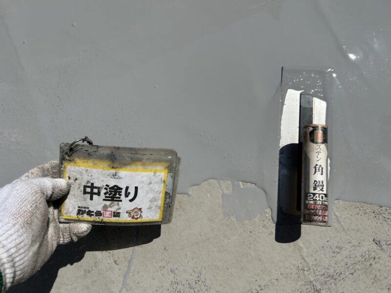 中塗りの様子です。