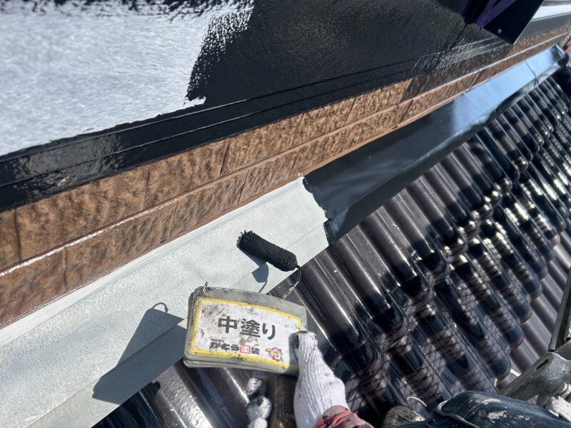 中塗りの様子です。