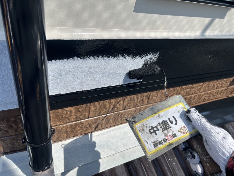 中塗りの様子です。