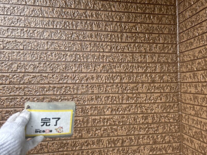 WB多彩仕上げ工法は、この単色では出せない独特の模様が特徴です。<br />
施工されたお客様の満足度も非常に高く、ご依頼を多くいただいております。