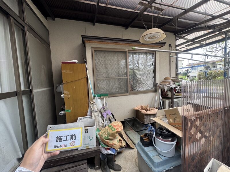 塗装時に妨げになるものは、一旦移動させて、必要でしたら養生をおこないます。