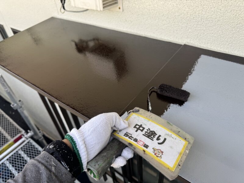 中塗りの様子です。