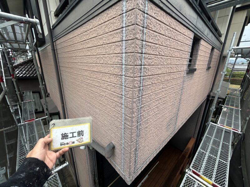 シーリングは、外壁目地・サッシ周りすべて打ち替えをおこないます。