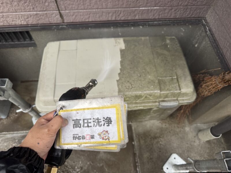 物入れも汚れていたので、一緒に綺麗に洗浄しました。