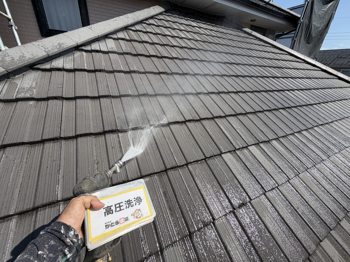 熊本市北区N様邸外壁塗装　塗装前に高圧洗浄をおこない、汚れを綺麗に洗い流しました