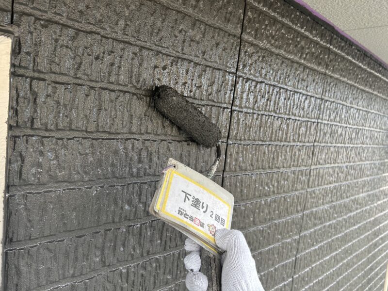 下塗り2回目の様子です。