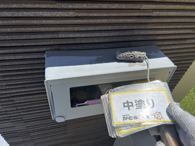中塗りの様子です。