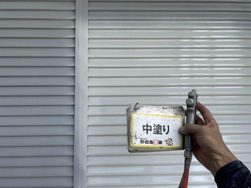 中塗りの様子です。