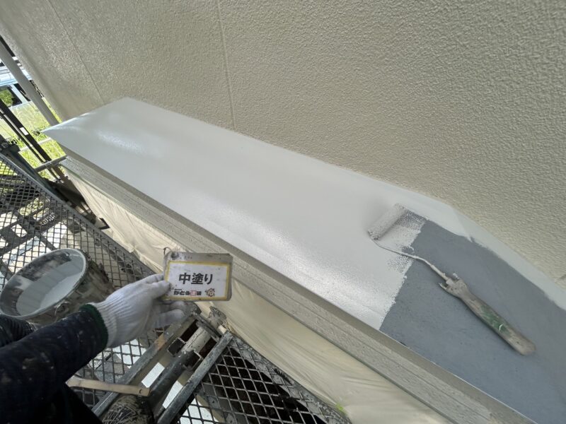 中塗りの様子です。