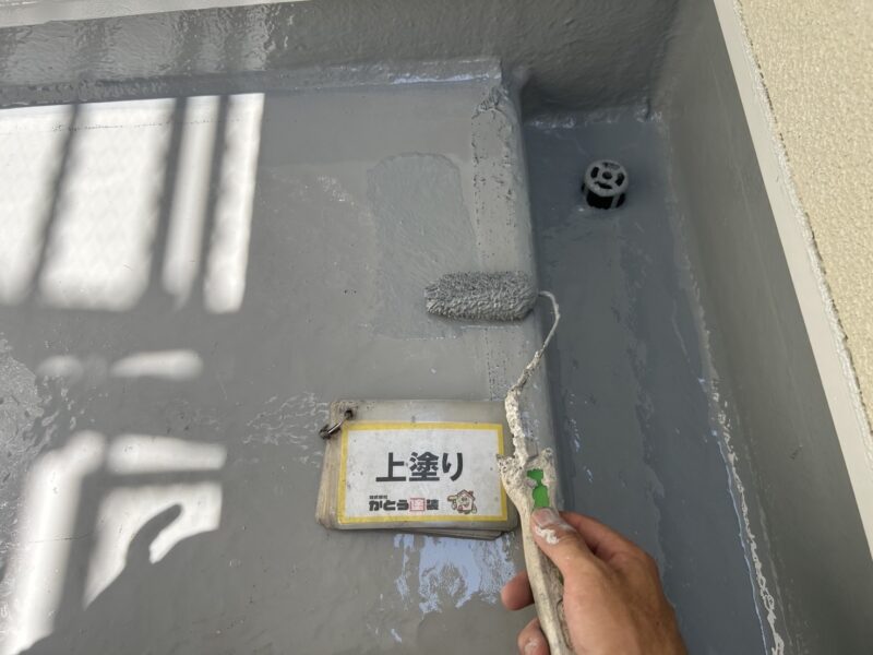 上塗りの様子です。