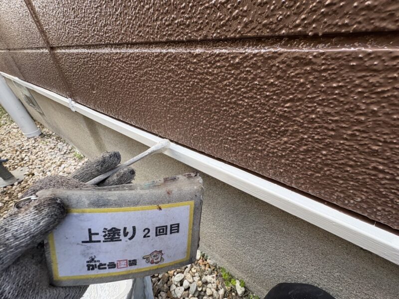 上塗り2回目の様子です。<br />
