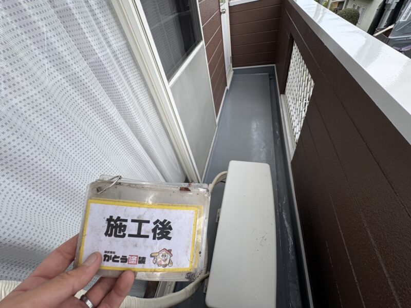 防水性能向上のため、バルコニーの防水工事もおこないました。<br />
