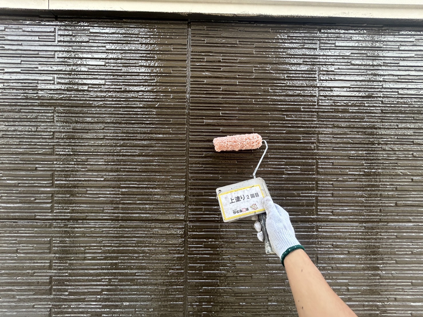 合志市K様邸外壁塗装　仕上げにクリアー塗装をおこない、外壁の表面を保護しました