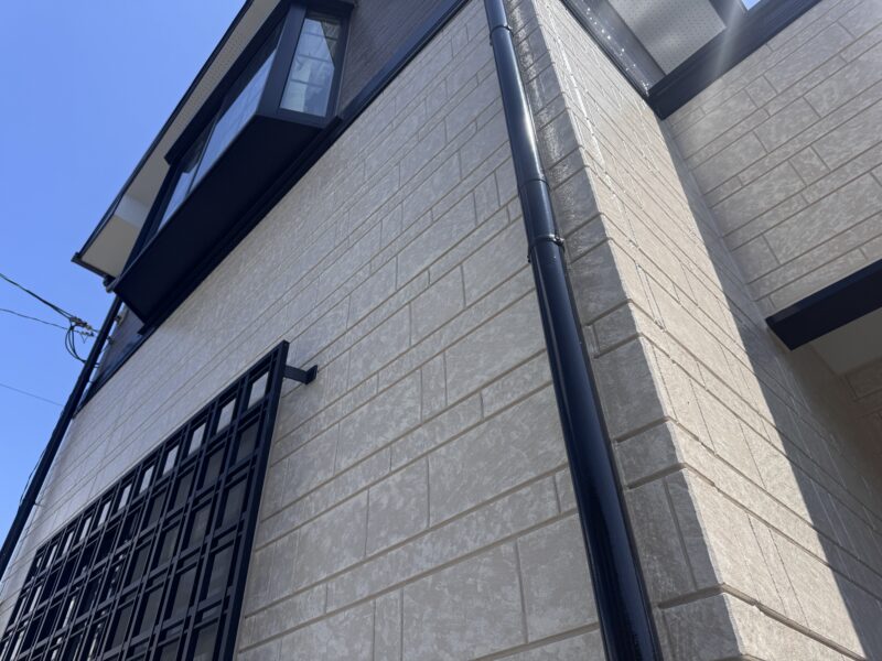 WB多彩仕上げ工法は、デザインがオシャレなだけでなく、機能面でも優秀で汚れが付きにくく防カビ・防藻性にも優れています。