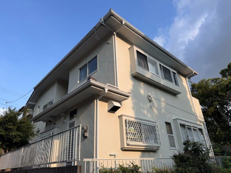 付帯部は白系統の色で統一しました