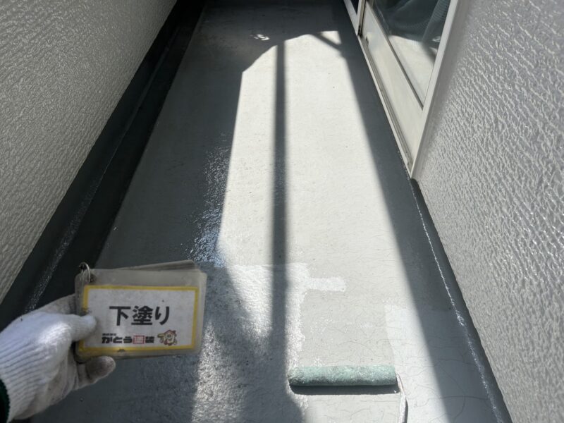 下塗りの様子です。