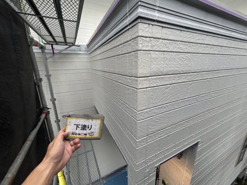 下塗り完了しました。